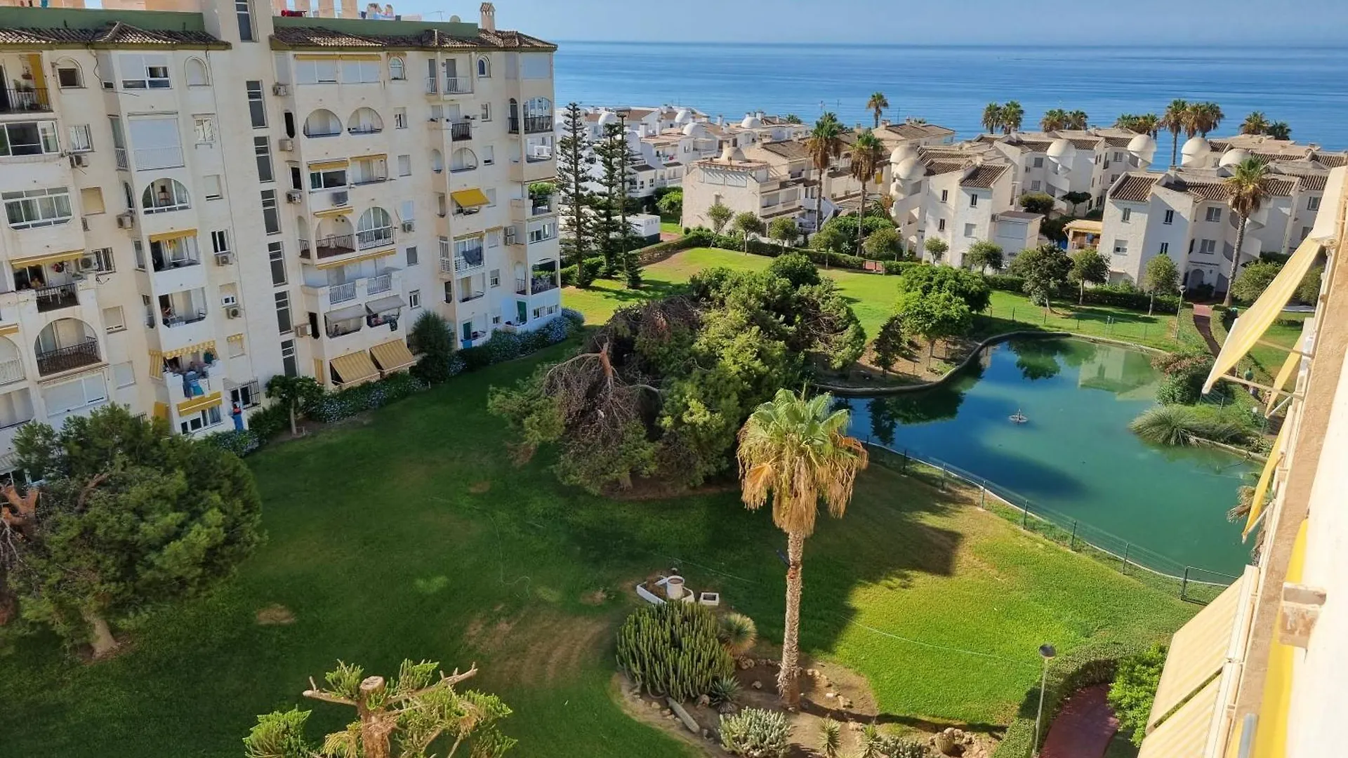 Laguna Bosque Torrox Apartment
